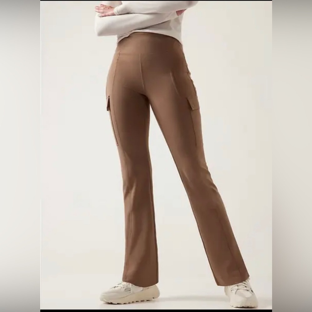 ! ATHLETA Delancey Straight Cargo Pant small RUSTIC BEIGE #882625 NEW